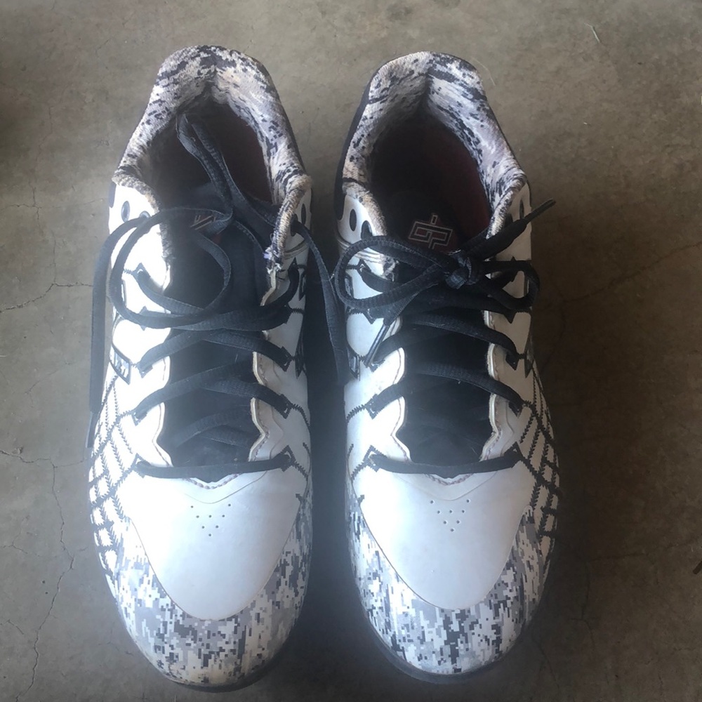 New Balance Baseball Cleats